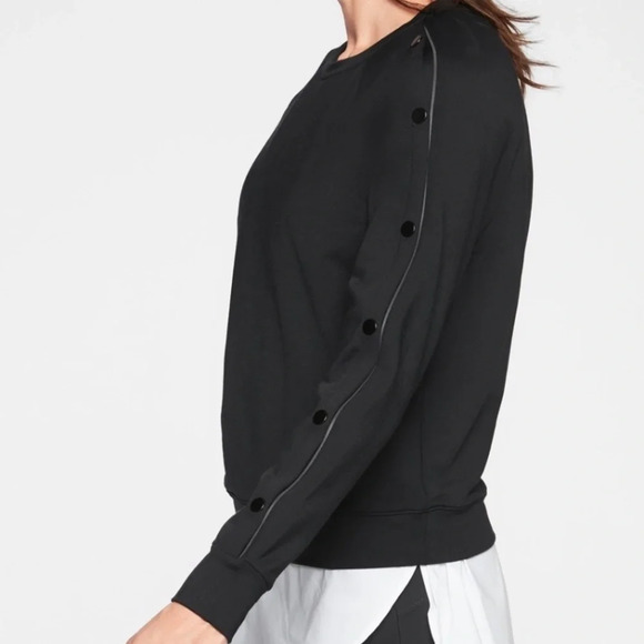 Athleta Snappy Sweatshirt Long Sleeve Crewneck Pullover Snap Sleeves NWOT - Picture 3 of 7